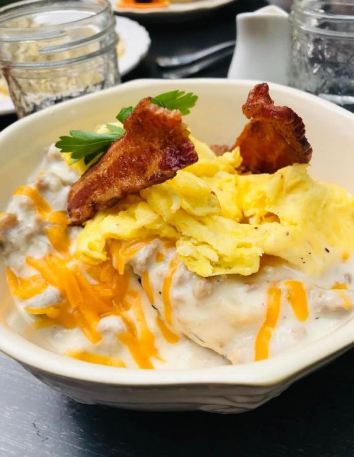 The Farmhouse Inn & Kitchen, 2 Blocks From Downtown Whitefish, Montana المظهر الخارجي الصورة