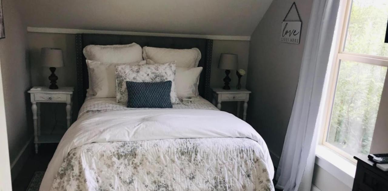 The Farmhouse Inn & Kitchen, 2 Blocks From Downtown Whitefish, Montana المظهر الخارجي الصورة